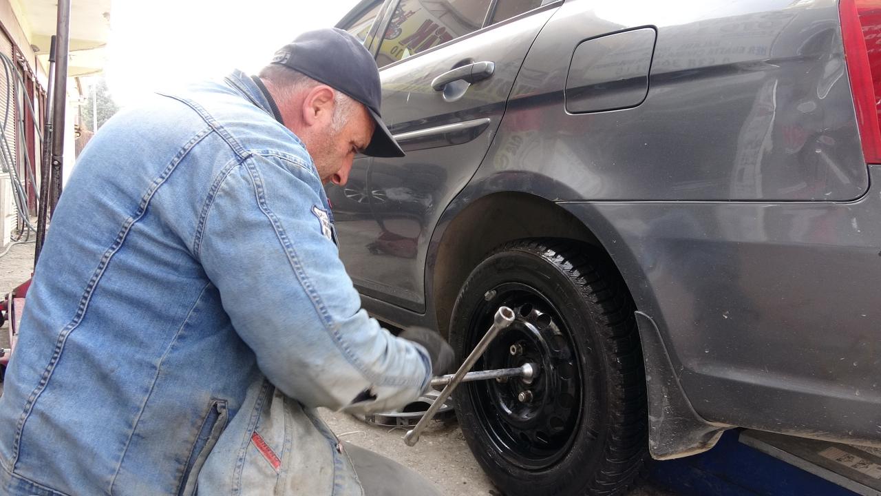 “Kış lastiği taktırmayan araçlar yolda kalabilir”