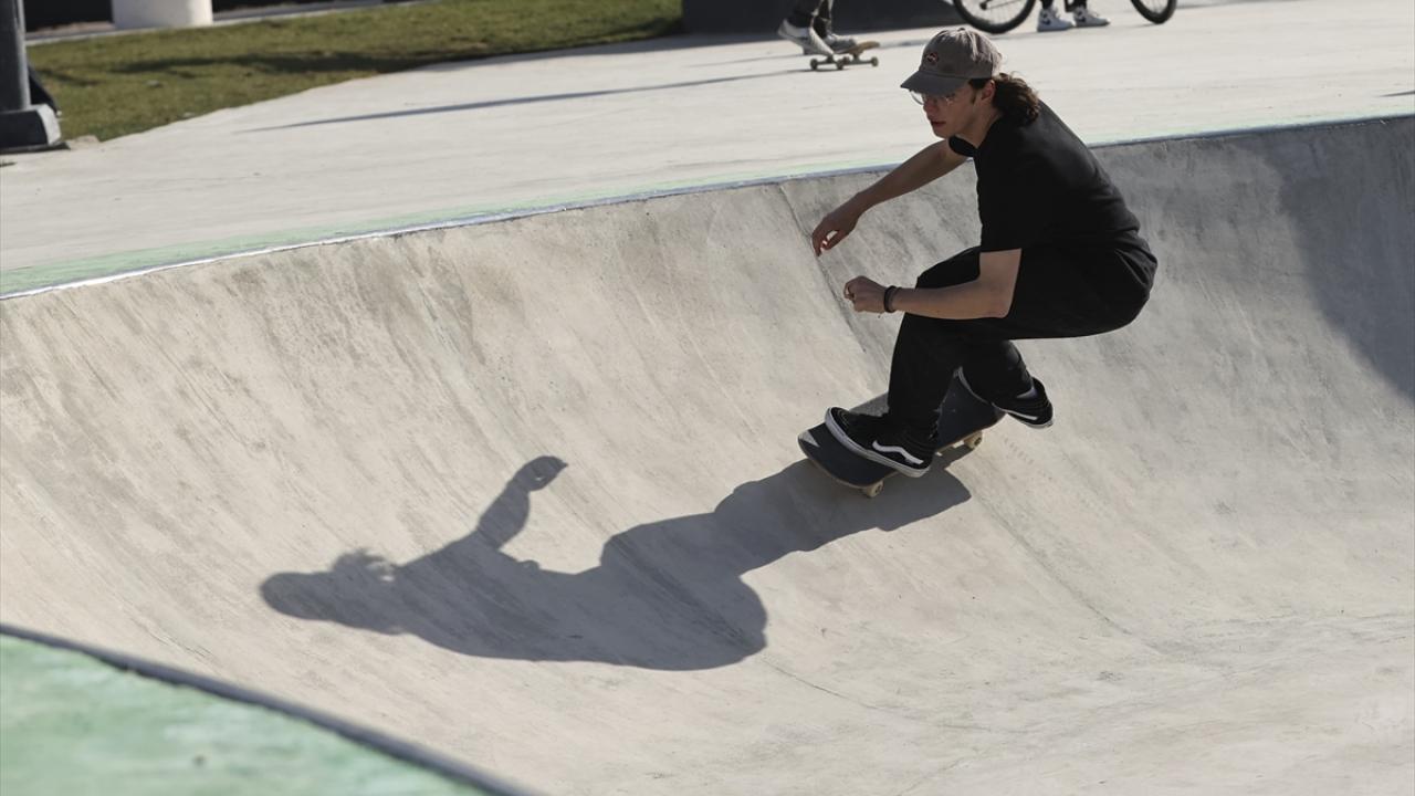 "Bu tesis bu branşa ilgi duyan tüm arkadaşlarımıza çok faydalı oldu"