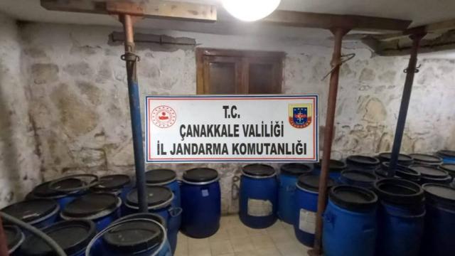Çanakkalede 7 bin 584 litre sahte içki ele geçirildi