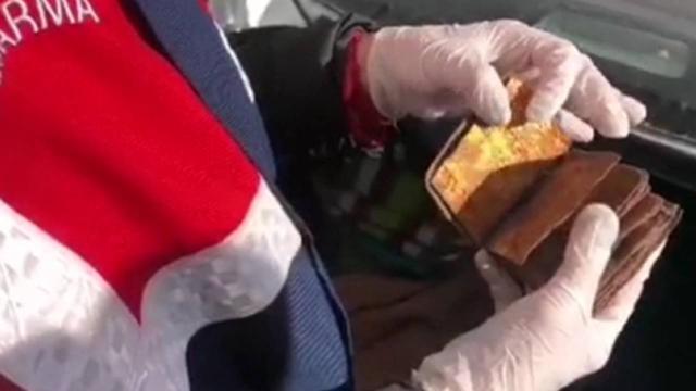 Ardahanda altın varaklı el yazması Tevrat ele geçirildi