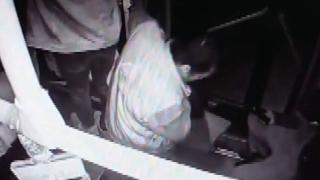 Otobüsün koltuklarını çaldılar