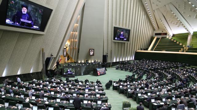 İranda Eğitim ve Öğretim Bakanı olarak önerilen isim güvenoyu alamadı