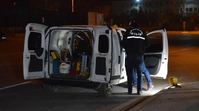 Karamanda tartıştığı kadın tarafından vurulan kişi yaralandı