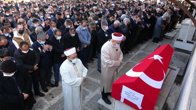 Kıbrıs gazisi son yolculuğuna uğurlandı