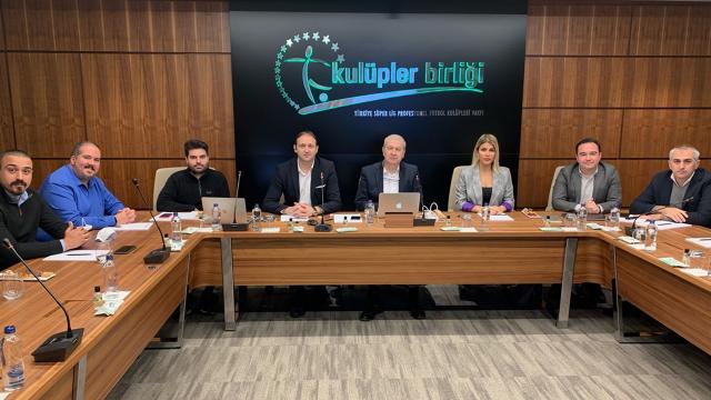 Futbol kulüplerine "blockchain" ve "fan token" eğitimi verildi