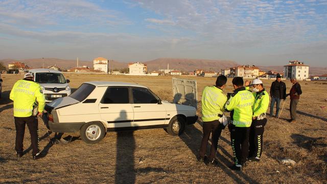 Polisin Dur ihtarına uymayan şüpheli 2 kez kaza yapınca yakalandı