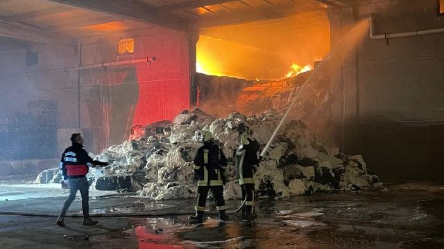 Afyonkarahisarda iplik fabrikasında yangın
