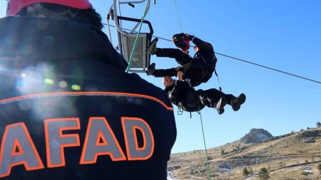JAK ve AFAD ekipleri Kartalkayada tatilciler için hazırlıklarını tamamladı
