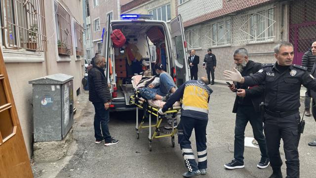 Polise bıçakla saldırdı, bacağından vuruldu