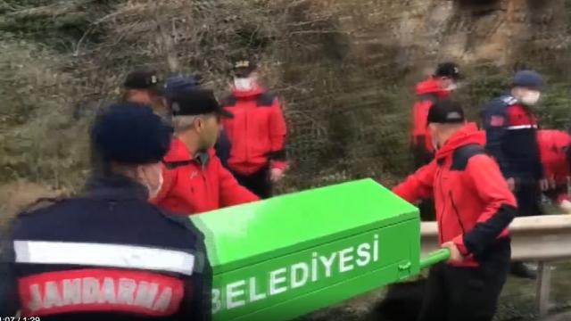 Bursada dere kenarında erkek cesedi bulundu