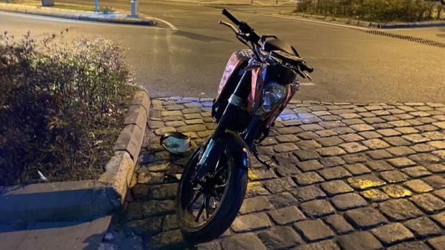 Alkollü sürücü polise çarptı