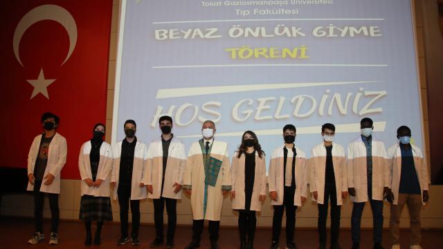 Tokatta tıp fakültesi öğrencileri beyaz önlük giydi
