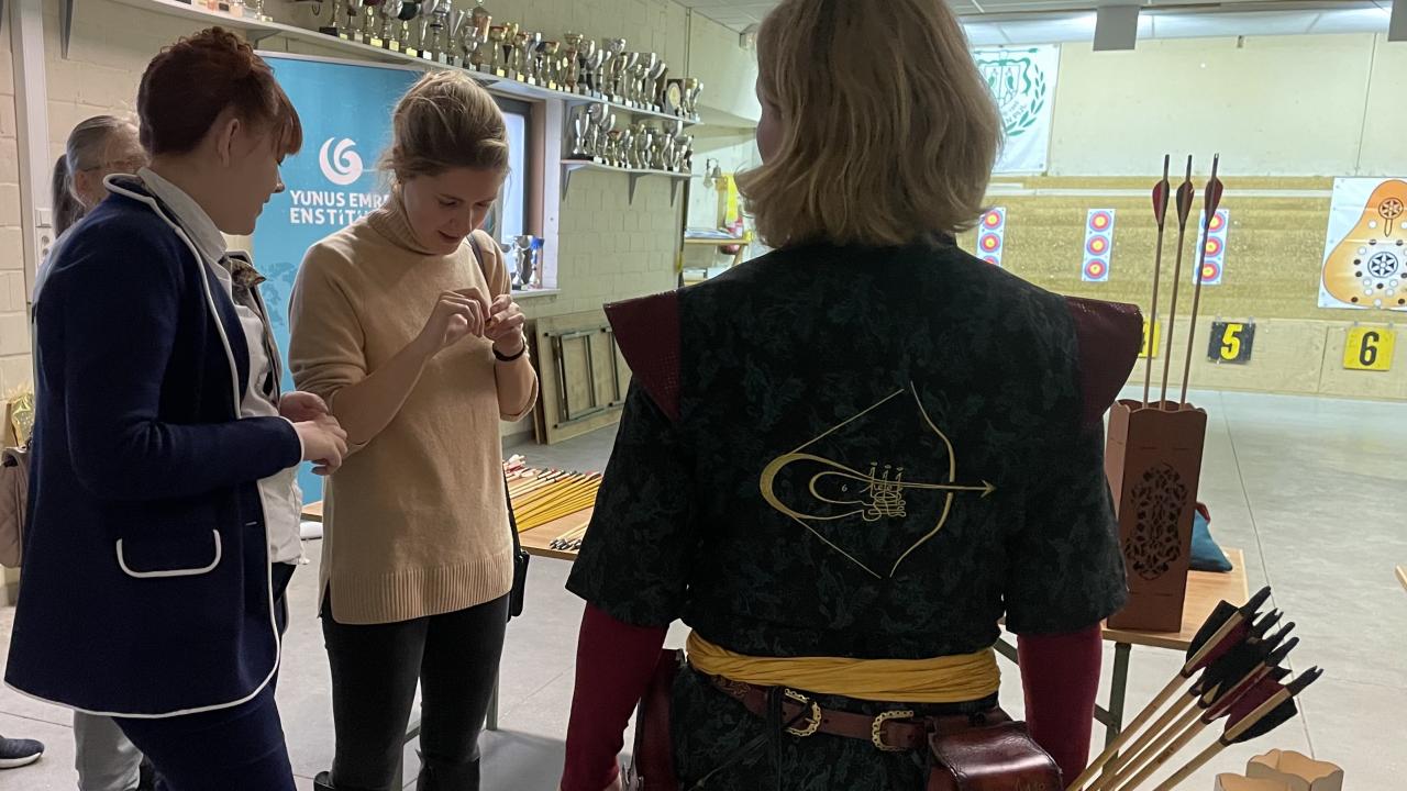 Geleneksel Türk okçuluğu Brüksel'de tanıtıldı