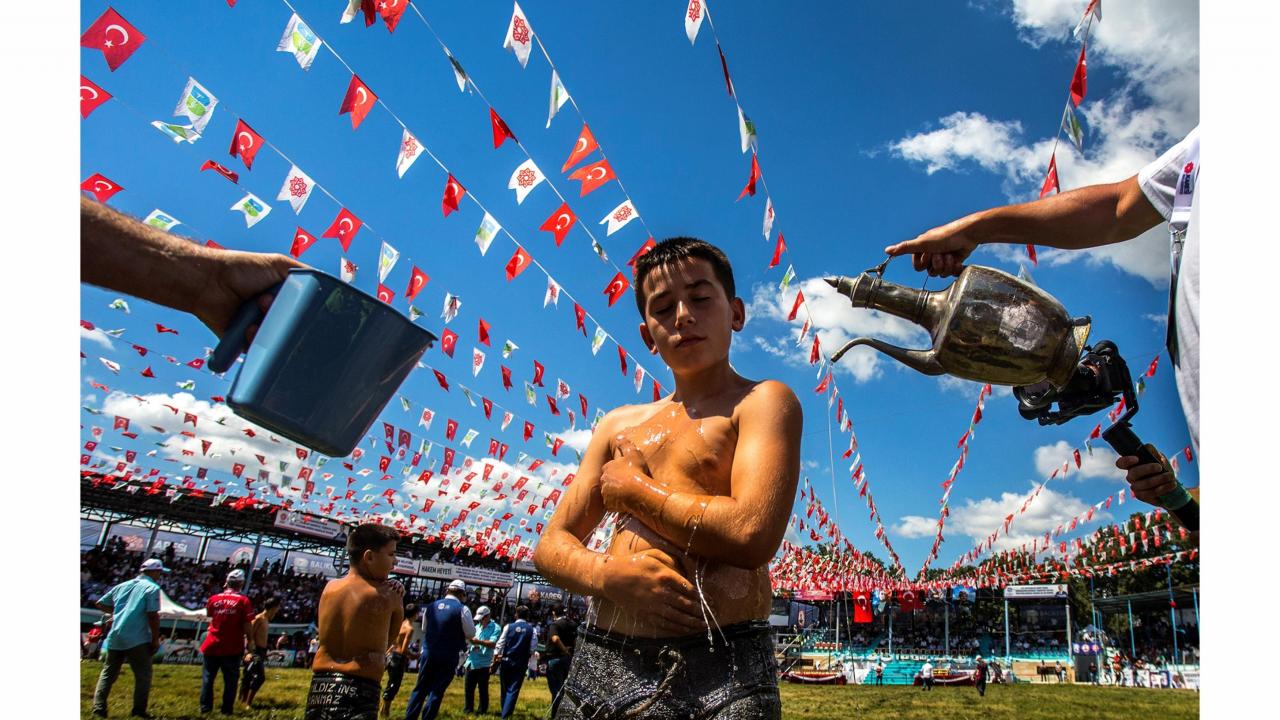 Dereceye girenlere ödülleri takdim edildi