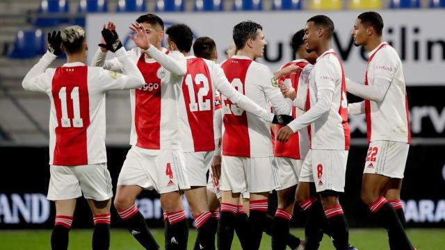 Ajax 5 golle kazandı