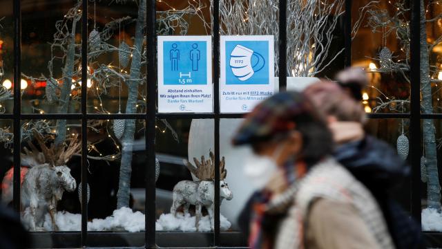 Almanya ve İtalyadan Güney Afrikaya tedbir: Girişler yasaklandı