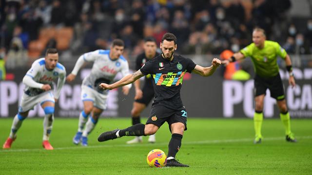 Inter Teknik Direktöründen Hakan Çalhanoğluna övgü: Çok formda, iyi iş çıkardı