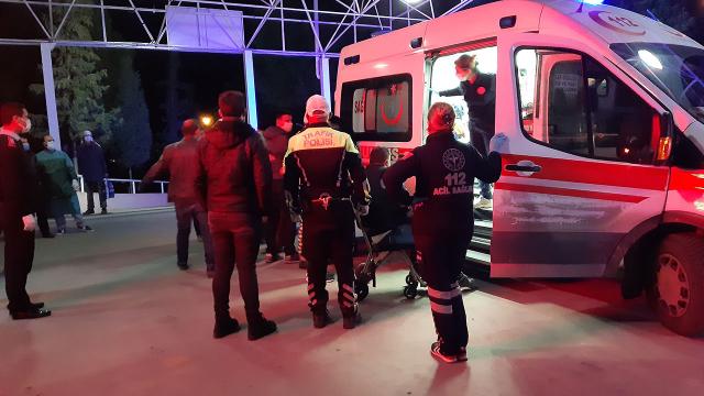 Aydında kavga eden iki kardeş birbirini yaraladı