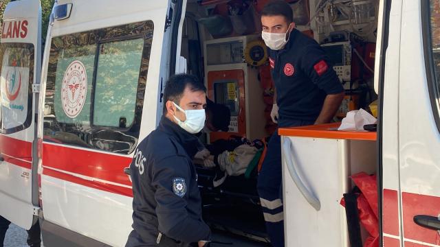 İstanbulda kamyonetin çarptığı çocuk yaralandı