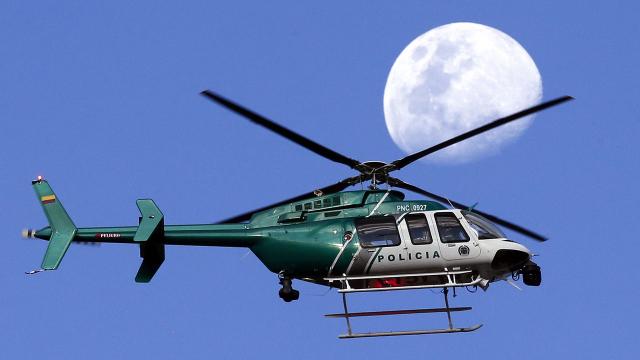 Kolombiyada polis helikopteri düştü: 2 ölü, 3 yaralı