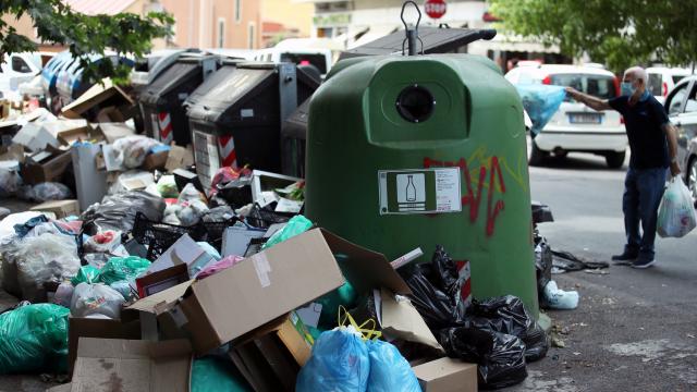 Romada işe düzenli giden temizlik personeline ikramiye verilecek