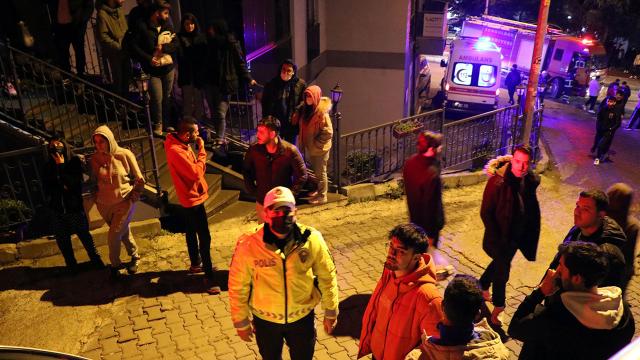 Zonguldakta yangın: Öğrencileri bekçiler kurtardı