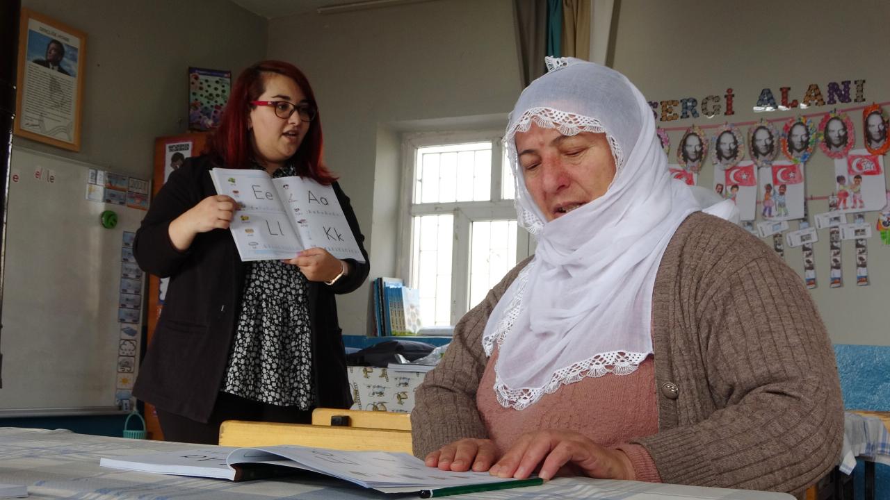 "Çocuklardaki okuma motivasyonu ve isteği kadınlarda da mevcut”