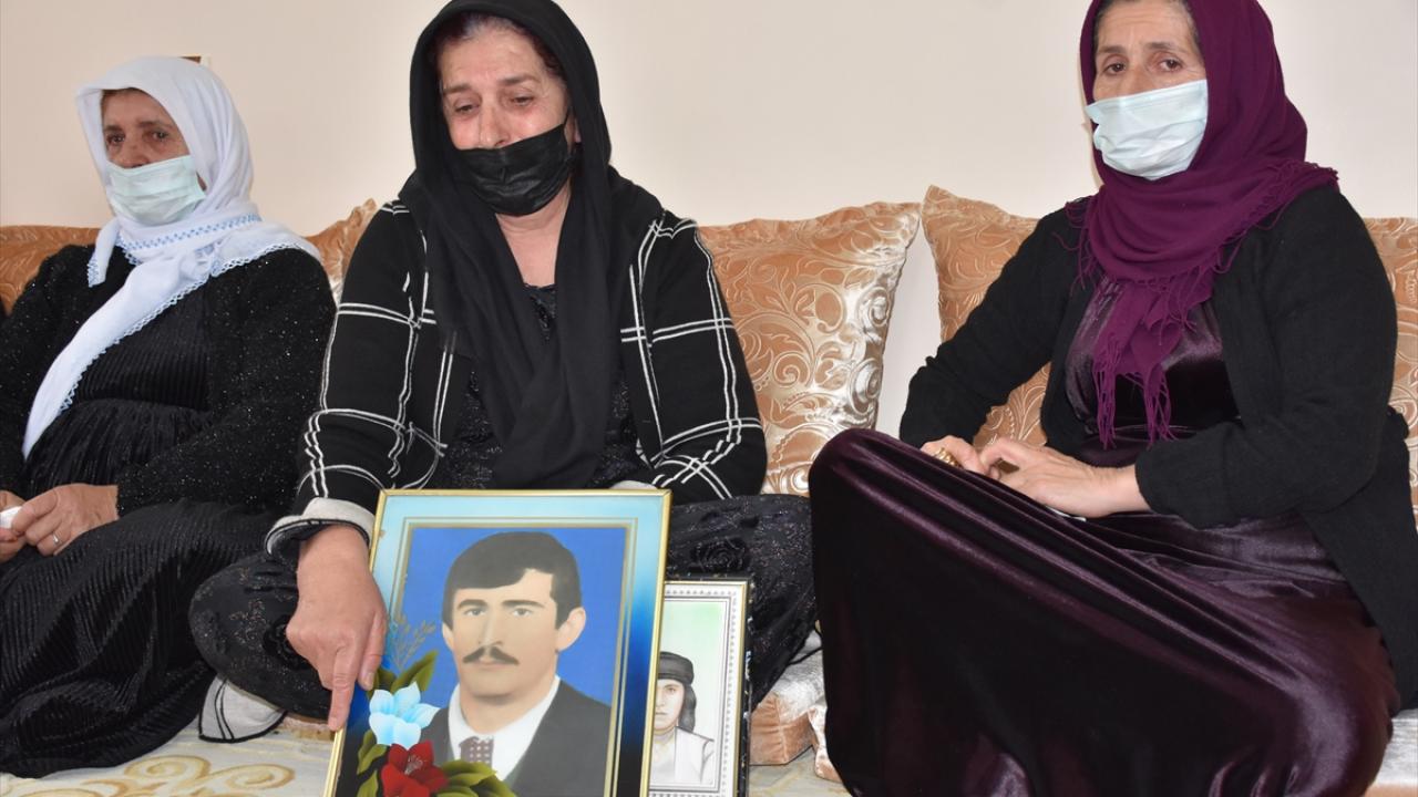 "Bizi de ateşe verecekler diye kızımı alıp ikinci kattan atladım"