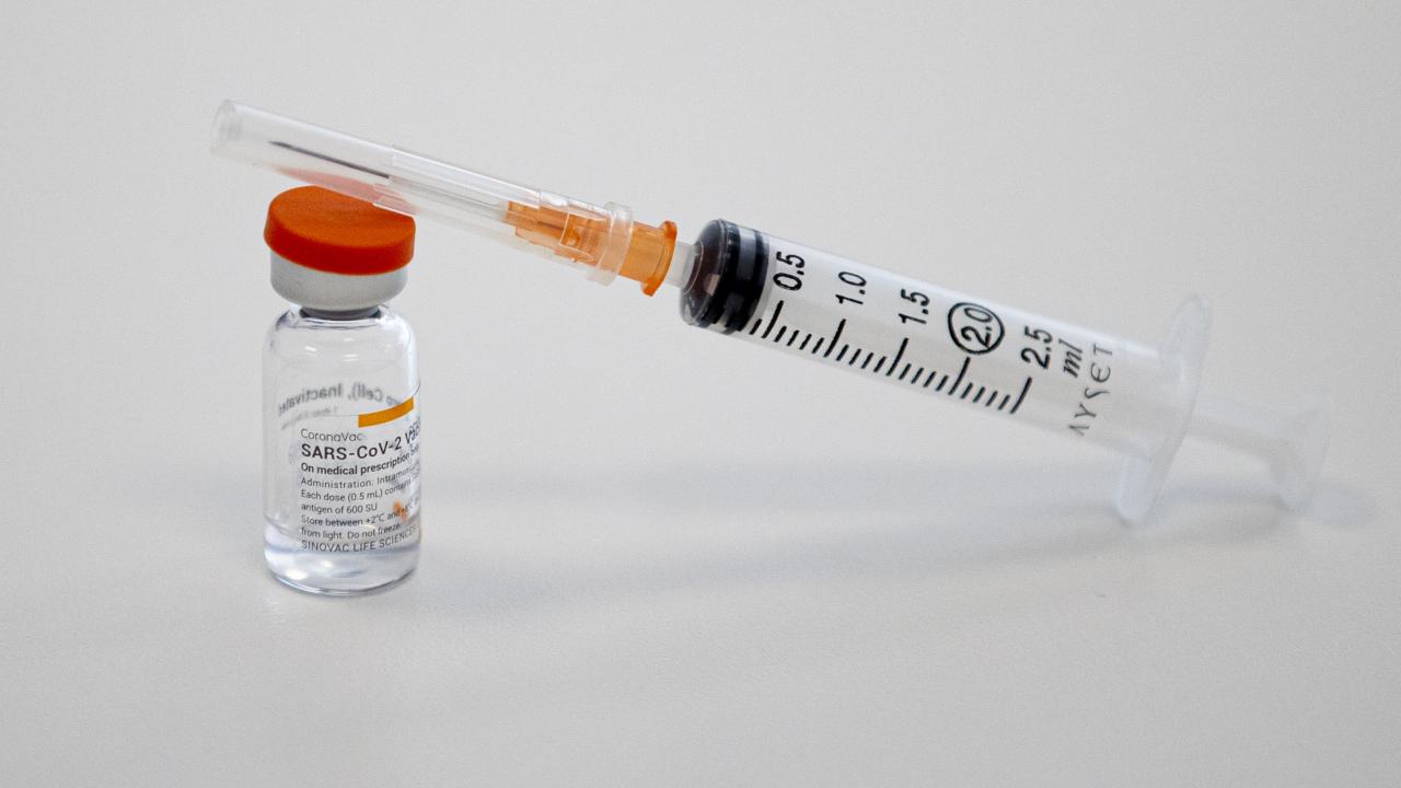 Aşı yaptırdıktan sonra alerjik reaksiyonlar görülebilir mi?