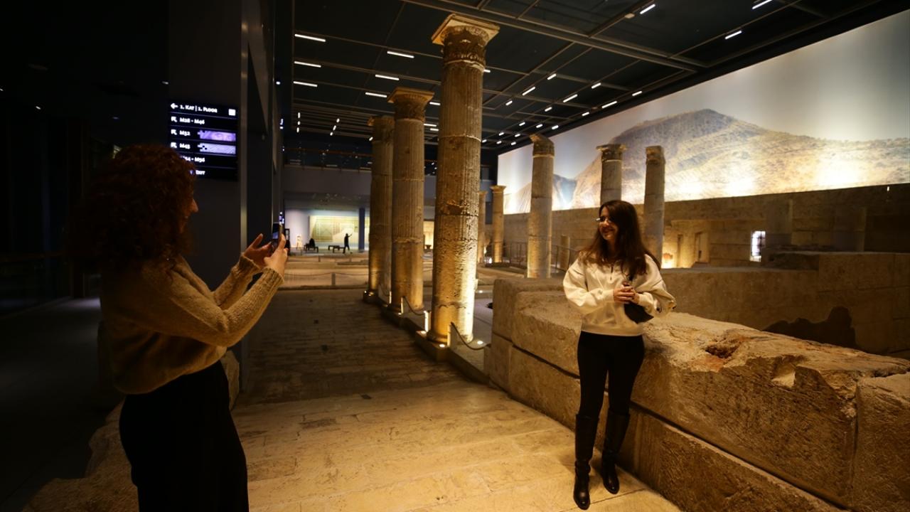 "Çok ilginç motifler ve imgeler var"