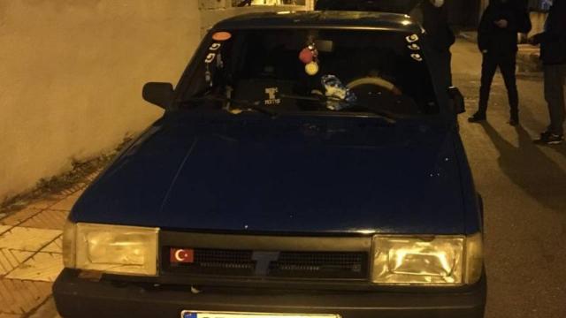 Manisada evinin önünden çalınan otomobil sahibine teslim edildi