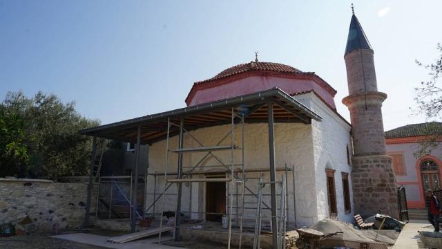Balıkesirde 7 asırlık caminin restorasyonunda sona yaklaşıldı