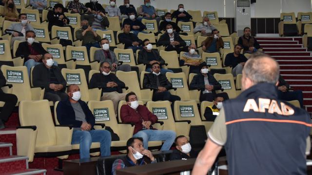 Karatay Belediyesi personeline afet farkındalık eğitimi verildi