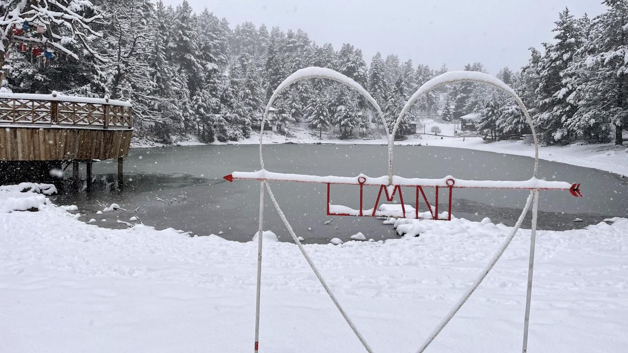 "20 santimetre civarında kar kalınlığı var"