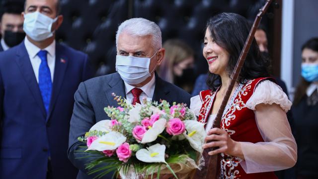 İzmirde Türkoloji Araştırmaları Enstitüsü açıldı