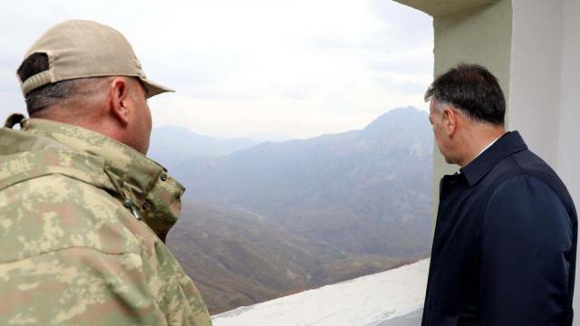Bitlis Valisi Çağatay, Gazitepe Üs Bölgesini ziyaret etti