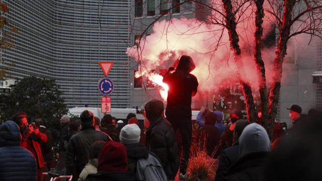 Belçikadaki polis gösterileri havalimanlarını vurdu