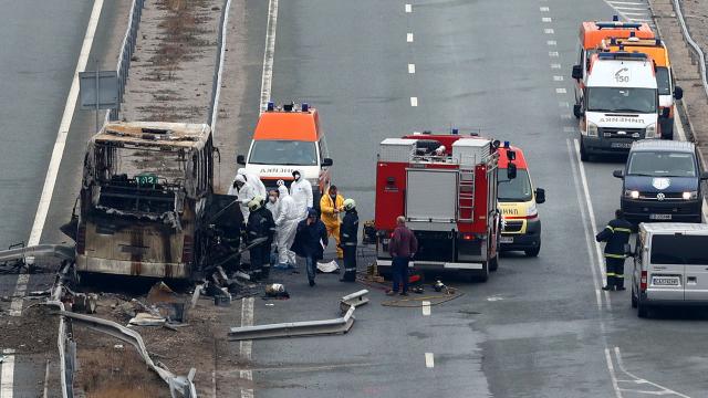 Bulgaristandaki otobüs faciasının sebebi yakıt bidonları olabilir