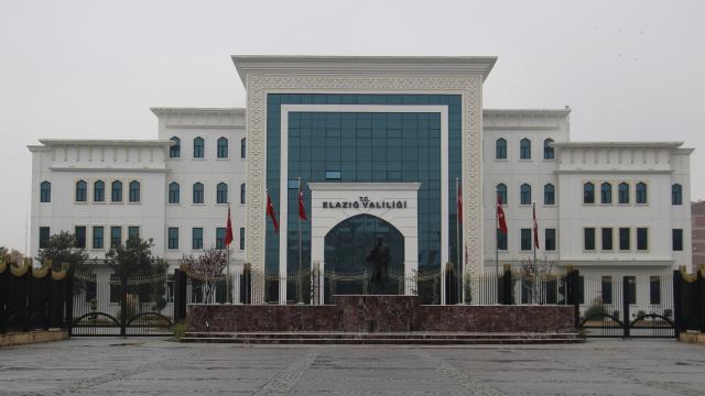 Elazığda açık alan etkinlikleri yasaklandı