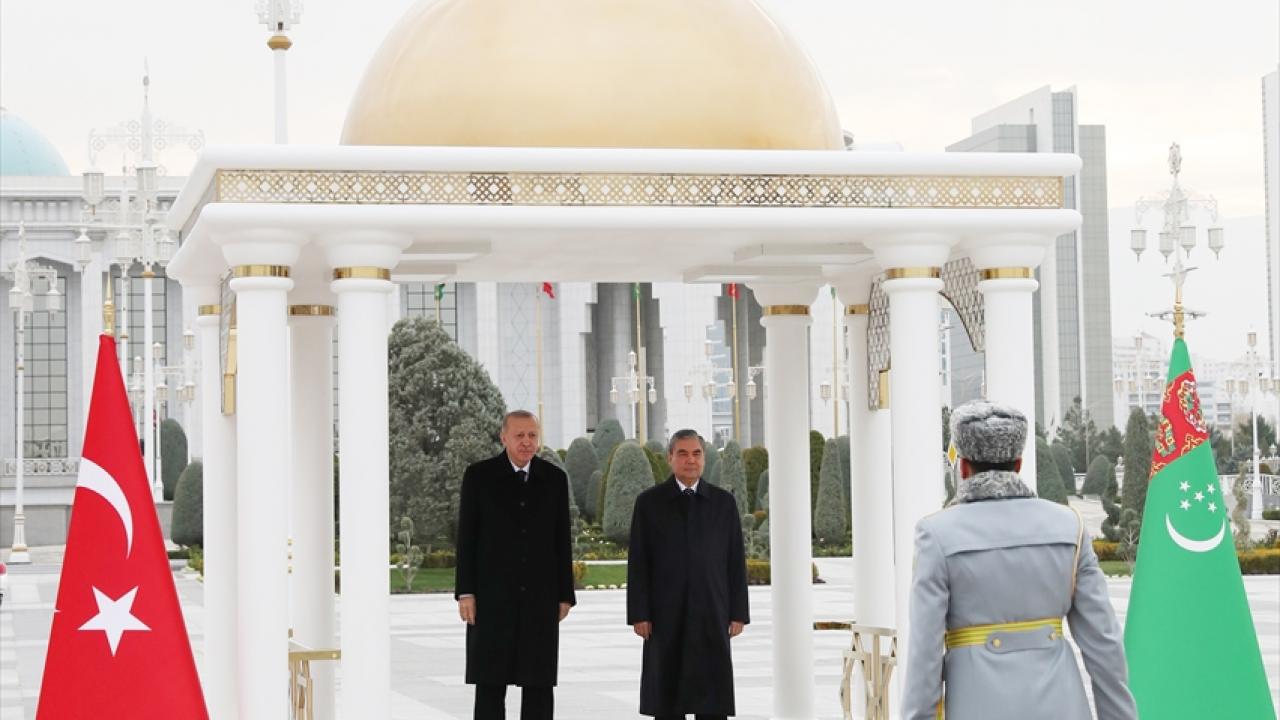 Resmi törenle karşılandı