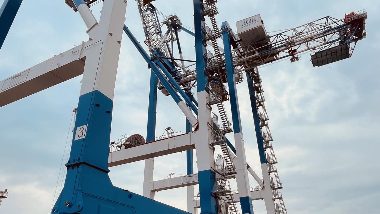 İrlanda`da üretilen iki vincin toplam maliyetinin 14 milyon avro olduğuna dikkati çeken Ermiş,