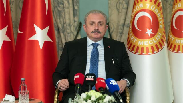 Mustafa Şentoptan Batının göçmen politikasına tepki