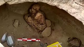 Peru'da 800 yıllık mumya bulundu