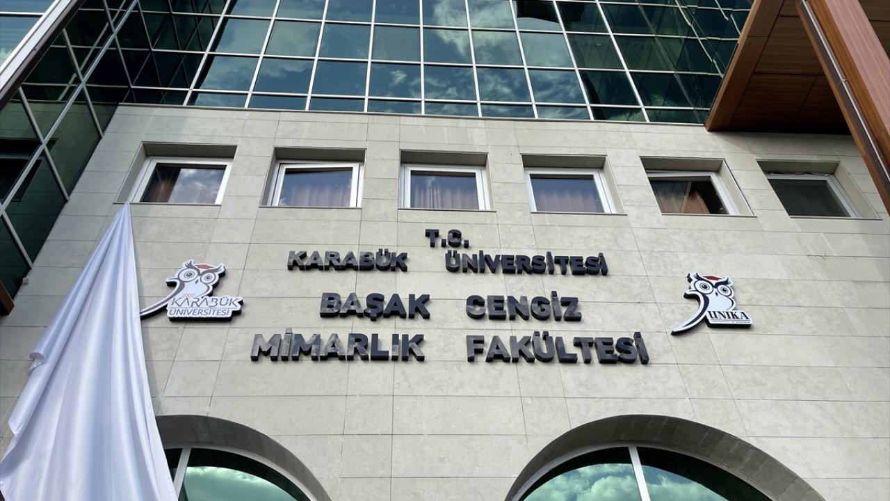 "Belki Türkiye`de birçok başarılı projeye imza atacaktı"