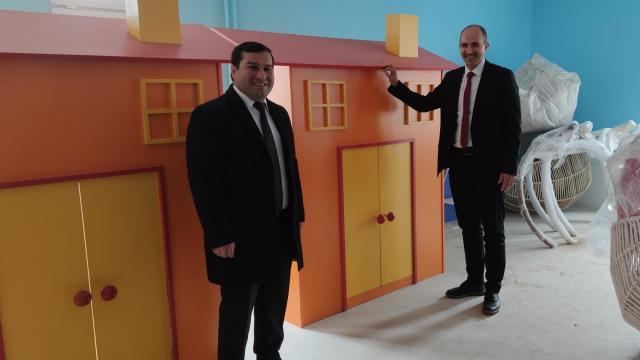 İlk bebek kütüphanesi hizmete giriyor