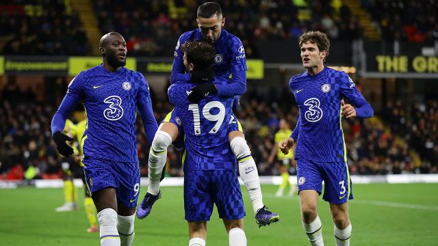 Premier Ligde Chelsea liderliğini sürdürdü