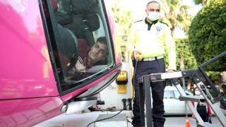 Adana'da emniyet kemeri takmayanlara ceza yerine simülasyon