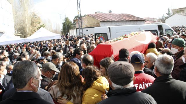 İmranlı Belediye Başkanı Açıl için cenaze töreni düzenlendi
