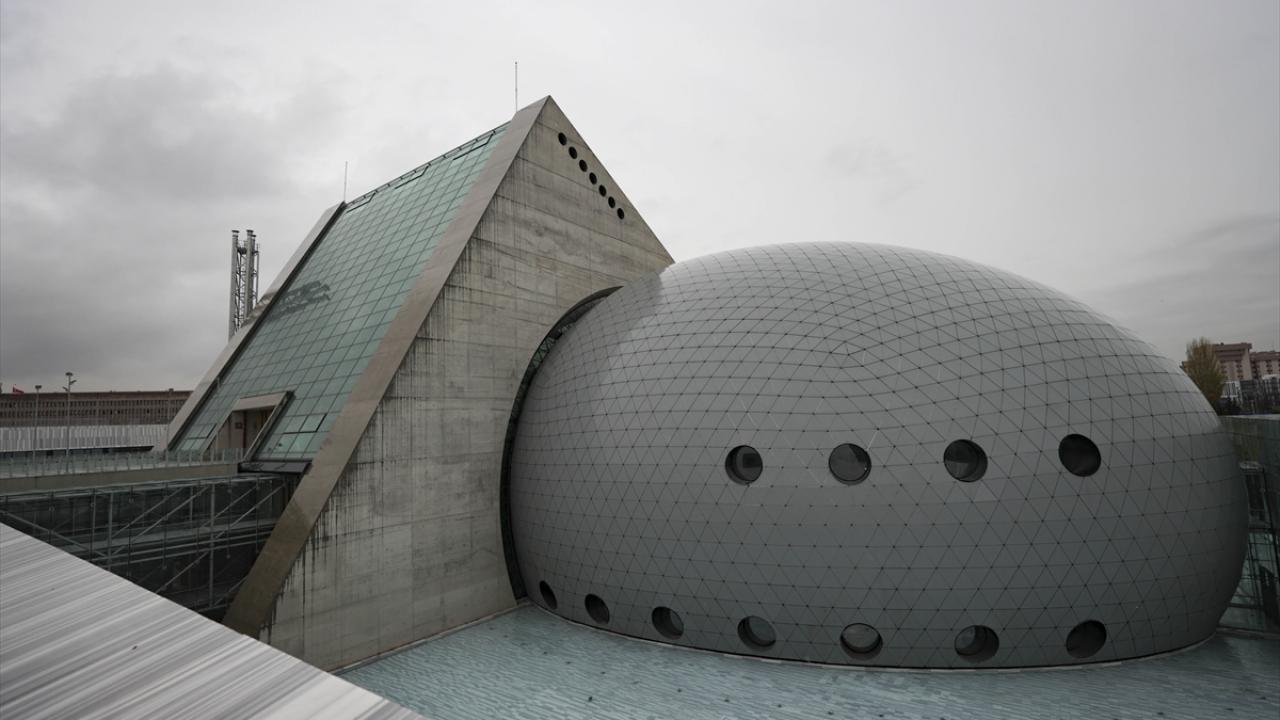 Sanatçılar konser repertuvarlarına Türk eseri de alıyor