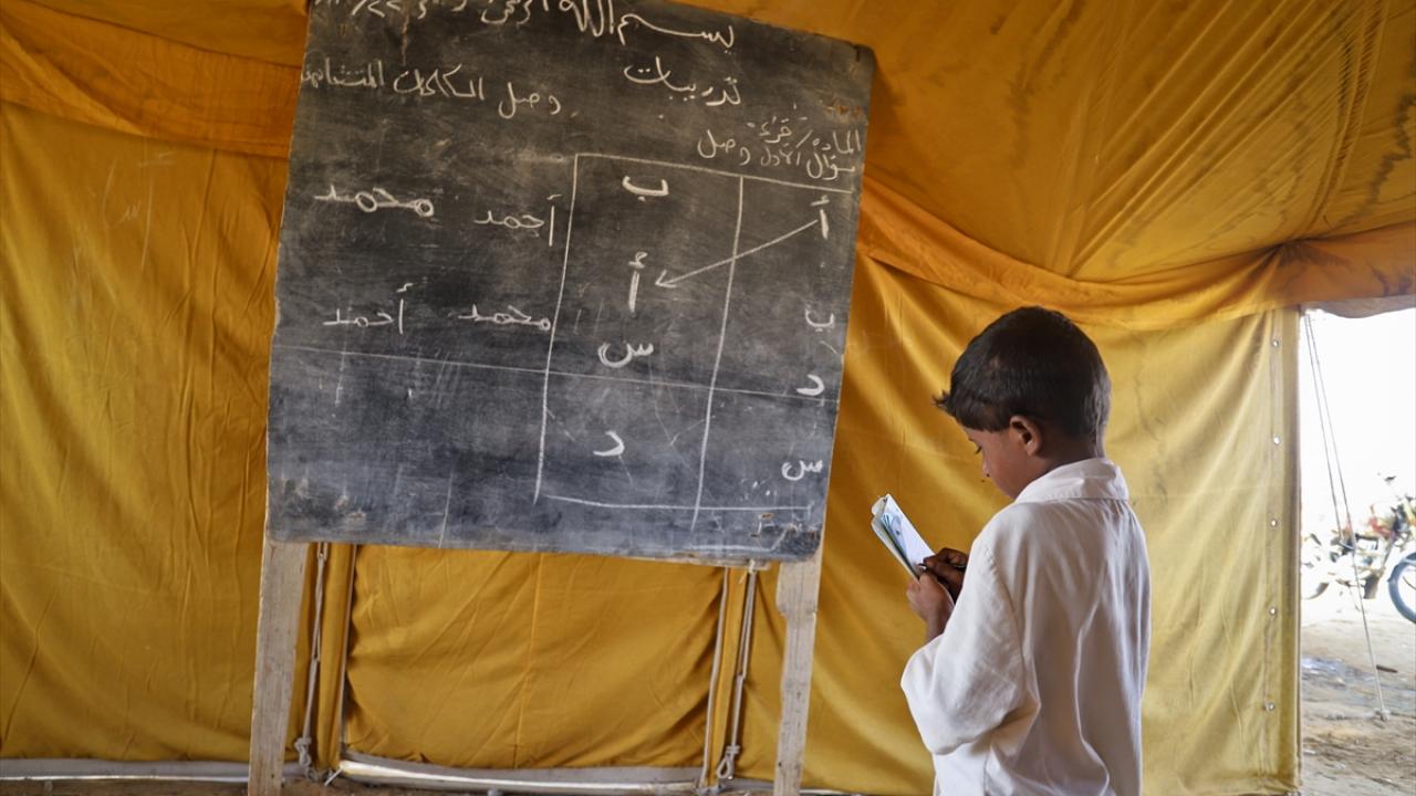 Öğrencilerin bilgilerinin tutulacağı bilgisayar dahi yok